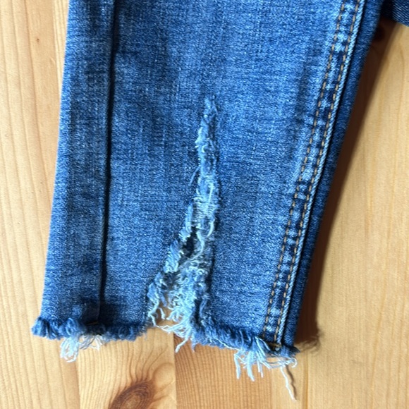 Efoni Skinny Jeans - Picture 2 of 4